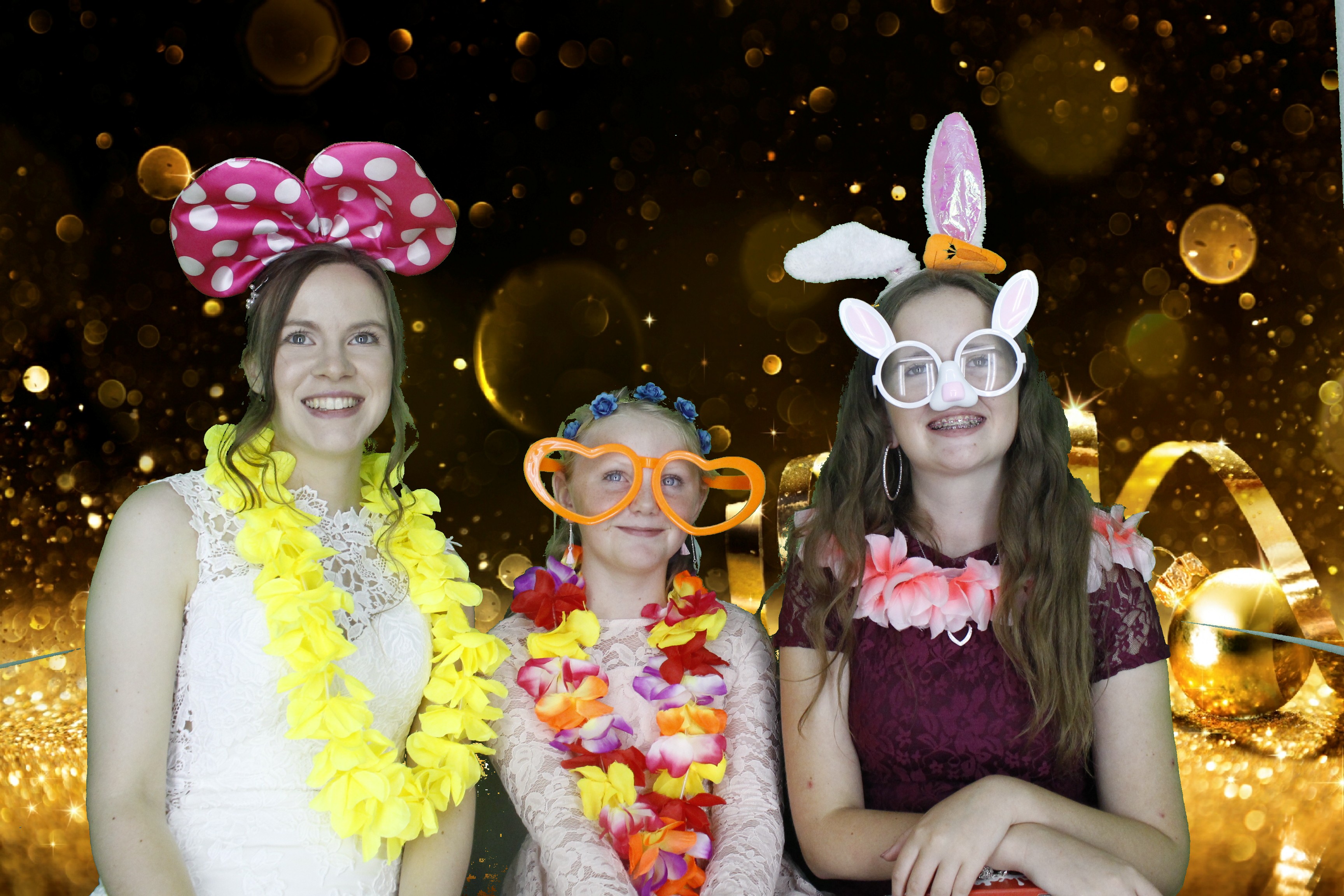 Rebecca and Warren's Wedding | View more photos from the event at gallery.myphotoboothexperience.co.uk/u/MyPhotoBoothExperienceLtd/Rebecca-and-Warrens-Wedding